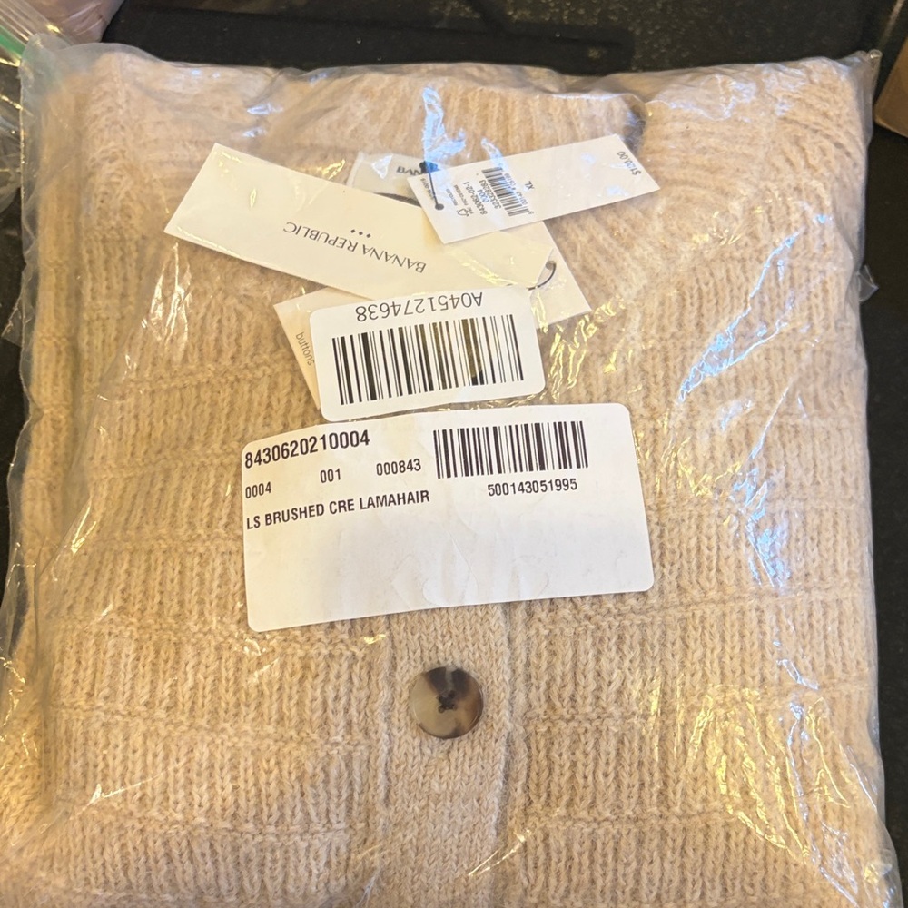 Banana Republic Factory Cream Cardigan Sweater